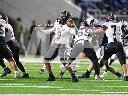 Thumbnail 2 in Waller @ Tomball Memorial photogallery.