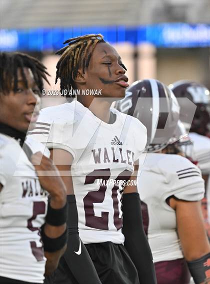 Thumbnail 2 in Waller @ Tomball Memorial photogallery.