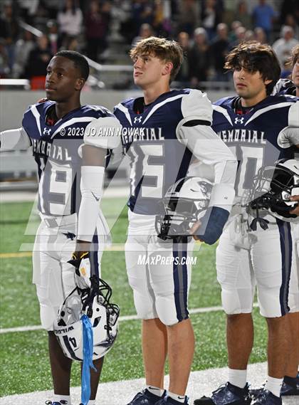 Thumbnail 1 in Waller @ Tomball Memorial photogallery.