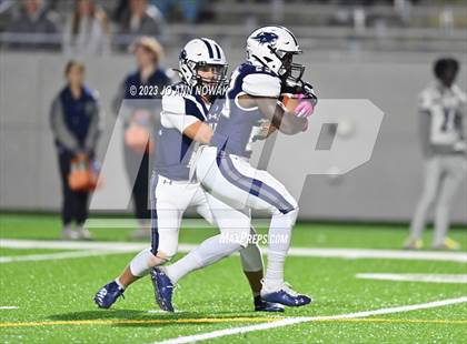 Thumbnail 3 in Waller @ Tomball Memorial photogallery.