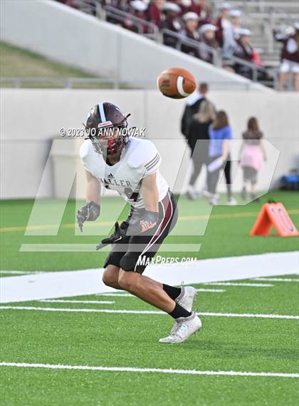 Thumbnail 1 in Waller @ Tomball Memorial photogallery.