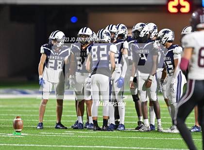 Thumbnail 1 in Waller @ Tomball Memorial photogallery.