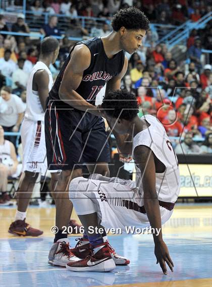 Thumbnail 1 in Robinson vs. Terry Sanford (NCHSAA 3A Final)  photogallery.