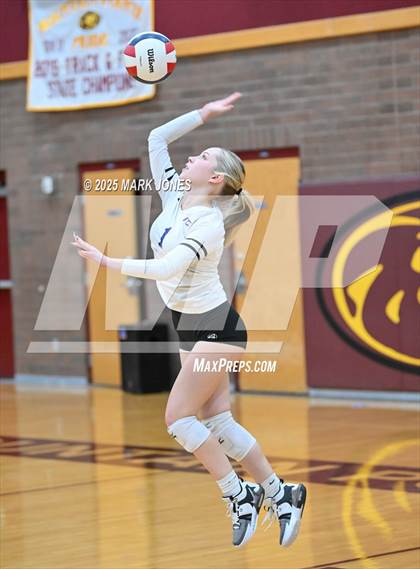 Thumbnail 1 in Snowflake @ Northwest Christian (AIA 3A Semifinal) photogallery.