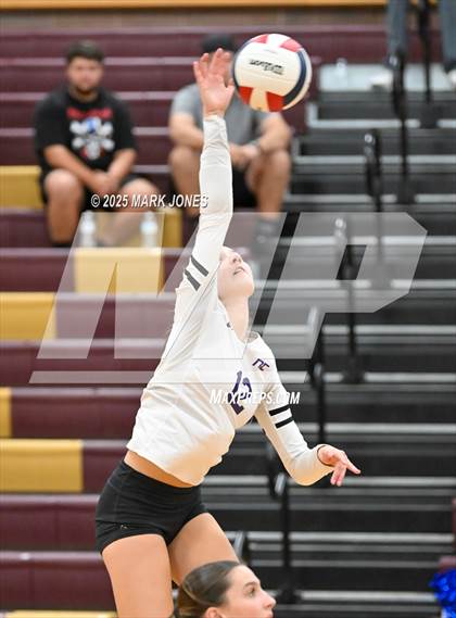 Thumbnail 2 in Snowflake @ Northwest Christian (AIA 3A Semifinal) photogallery.