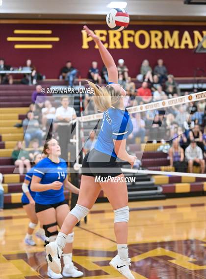 Thumbnail 2 in Snowflake @ Northwest Christian (AIA 3A Semifinal) photogallery.