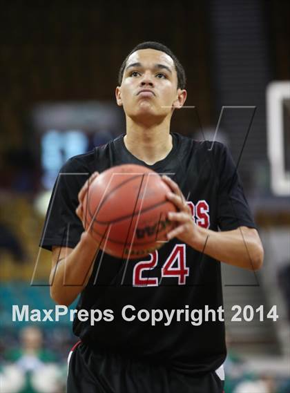 Thumbnail 3 in Rangeview vs Overland (CHSAA 5A Great 8) photogallery.