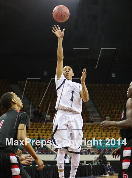 Thumbnail 2 in Rangeview vs Overland (CHSAA 5A Great 8) photogallery.