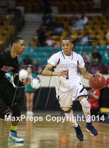 Thumbnail 3 in Rangeview vs Overland (CHSAA 5A Great 8) photogallery.