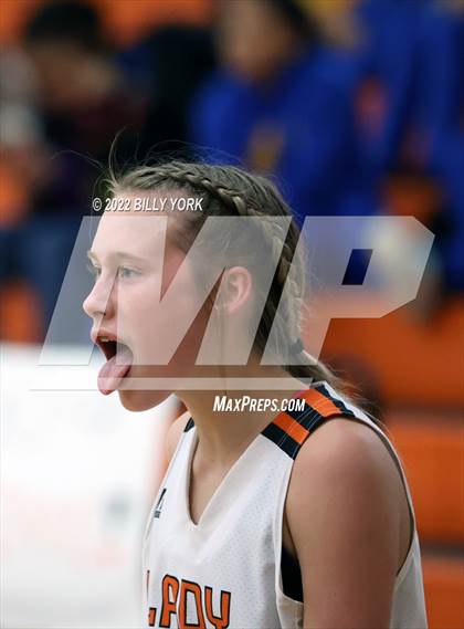 Thumbnail 1 in Grand Saline vs Cumberland Academy photogallery.