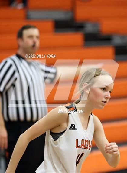 Thumbnail 3 in Grand Saline vs Cumberland Academy photogallery.