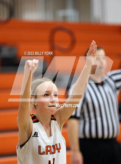 Thumbnail 2 in Grand Saline vs Cumberland Academy photogallery.