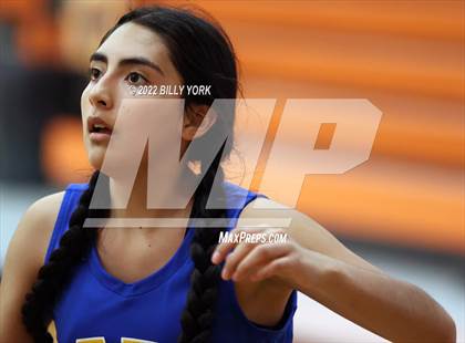 Thumbnail 2 in Grand Saline vs Cumberland Academy photogallery.