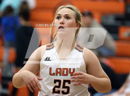 Thumbnail 3 in Grand Saline vs Cumberland Academy photogallery.