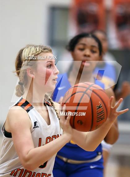 Thumbnail 2 in Grand Saline vs Cumberland Academy photogallery.