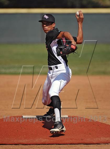 Thumbnail 2 in Rio Hondo Prep @ Flintridge Prep photogallery.