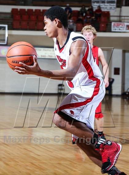Thumbnail 1 in Pantego Christian vs. Salado (Fantasy of Lights Tournament) photogallery.