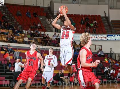 Thumbnail 1 in Pantego Christian vs. Salado (Fantasy of Lights Tournament) photogallery.