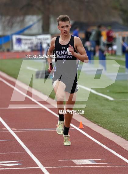 Thumbnail 1 in Mile High League Meet photogallery.