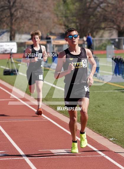 Thumbnail 3 in Mile High League Meet photogallery.