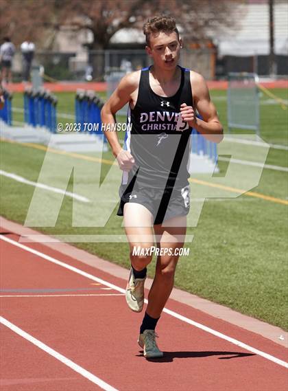 Thumbnail 3 in Mile High League Meet photogallery.