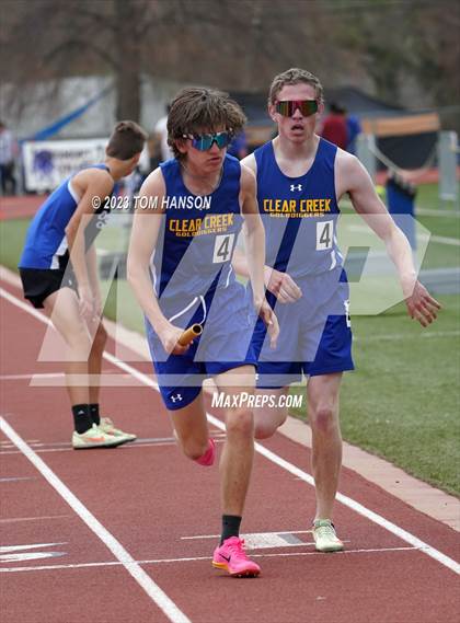 Thumbnail 3 in Mile High League Meet photogallery.