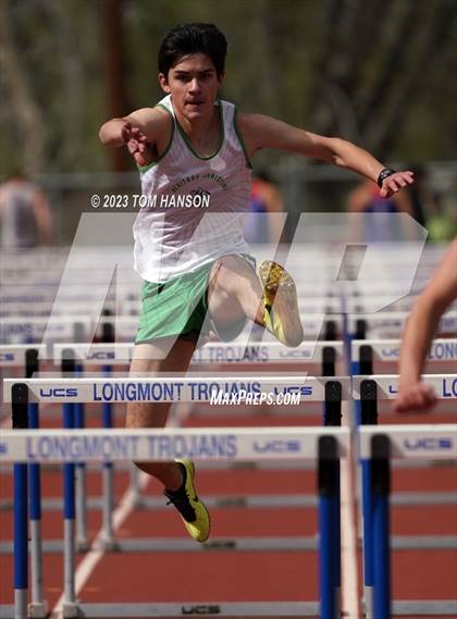 Thumbnail 3 in Mile High League Meet photogallery.