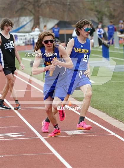Thumbnail 2 in Mile High League Meet photogallery.