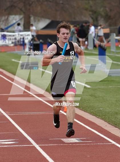 Thumbnail 2 in Mile High League Meet photogallery.