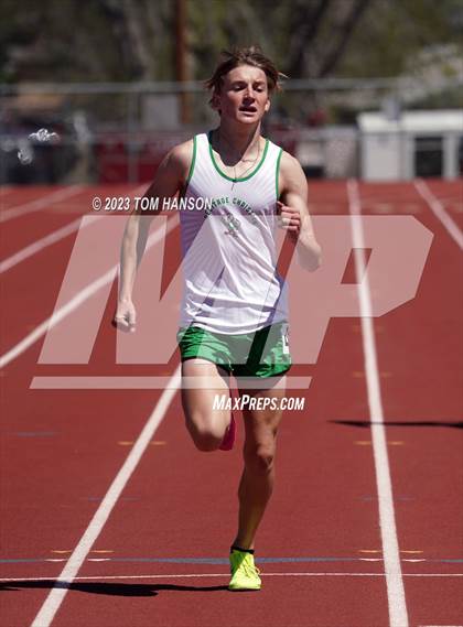 Thumbnail 1 in Mile High League Meet photogallery.