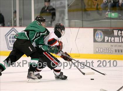Thumbnail 1 in Rye vs. Yorktown (Section 1 Division 2 Final) photogallery.