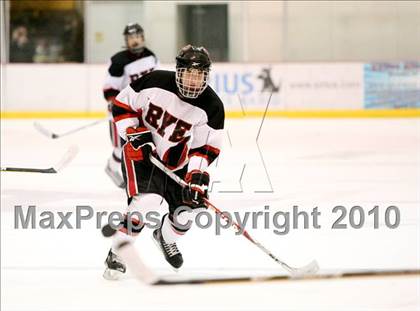 Thumbnail 2 in Rye vs. Yorktown (Section 1 Division 2 Final) photogallery.