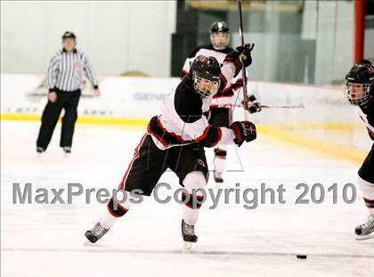 Thumbnail 2 in Rye vs. Yorktown (Section 1 Division 2 Final) photogallery.
