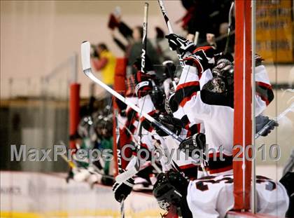Thumbnail 2 in Rye vs. Yorktown (Section 1 Division 2 Final) photogallery.