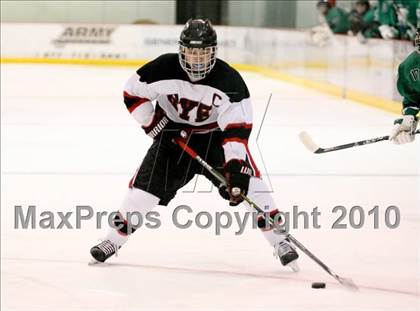 Thumbnail 1 in Rye vs. Yorktown (Section 1 Division 2 Final) photogallery.