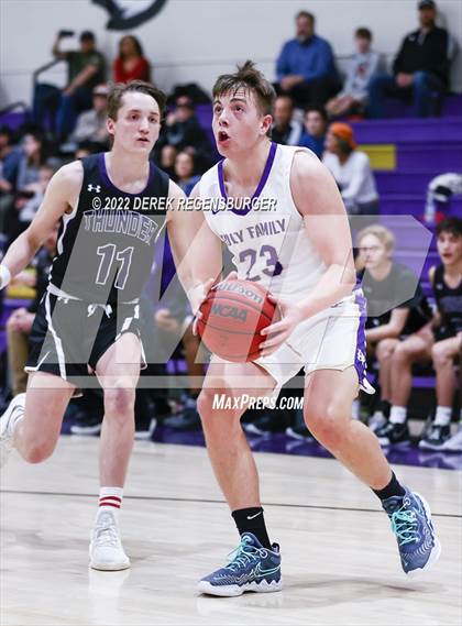 Thumbnail 3 in Discovery Canyon vs Holy Family (CHSAA 4A Playoff Rd 2) photogallery.