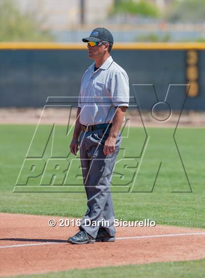 Thumbnail 2 in Mullen vs. Cardinal Newman (Coach Bob National Invitational) photogallery.