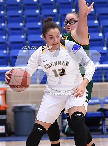 Thumbnail 3 in Brennan vs Holmes photogallery.