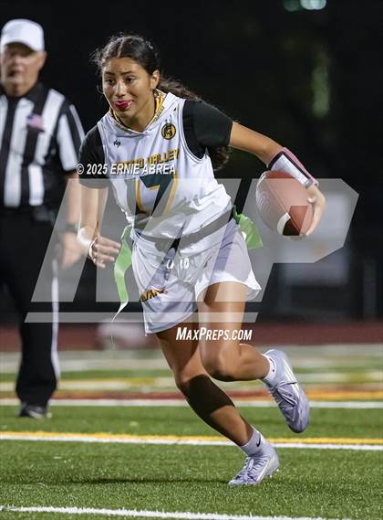 Thumbnail 3 in Las Lomas vs. Castro Valley (CIF NCS D1 Quarterfinals) photogallery.