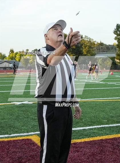 Thumbnail 1 in Las Lomas vs. Castro Valley (CIF NCS D1 Quarterfinals) photogallery.
