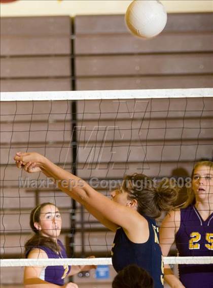 Thumbnail 3 in Orestimba vs. West (Oakdale Invitational) photogallery.