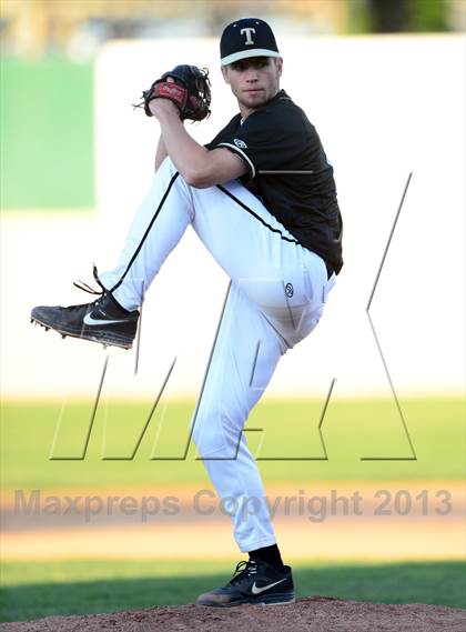 Thumbnail 1 in Danbury vs. Trumbull (FCIAC Final) photogallery.
