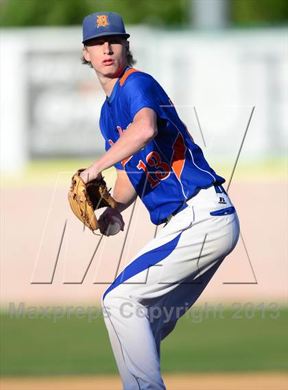 Thumbnail 1 in Danbury vs. Trumbull (FCIAC Final) photogallery.
