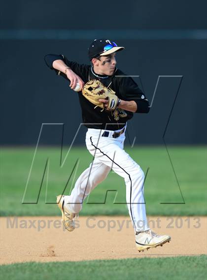 Thumbnail 1 in Danbury vs. Trumbull (FCIAC Final) photogallery.
