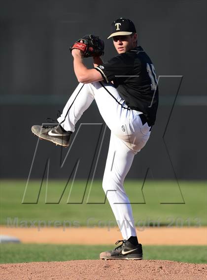 Thumbnail 1 in Danbury vs. Trumbull (FCIAC Final) photogallery.
