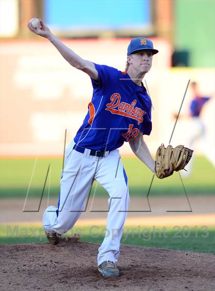 Thumbnail 1 in Danbury vs. Trumbull (FCIAC Final) photogallery.
