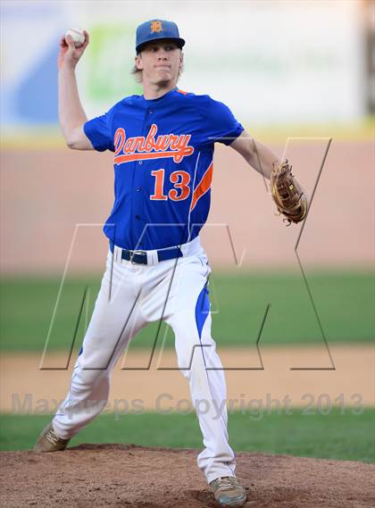 Thumbnail 1 in Danbury vs. Trumbull (FCIAC Final) photogallery.