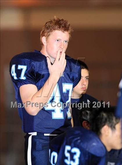 Thumbnail 2 in Crescenta Valley vs. Burroughs photogallery.