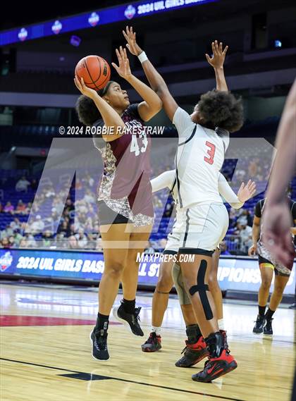 Thumbnail 1 in Liberty vs. Mansfield Timberview (UIL 5A Basketball Final) photogallery.