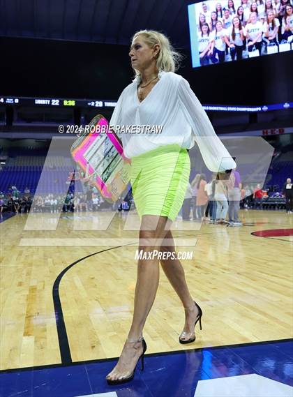 Thumbnail 3 in Liberty vs. Mansfield Timberview (UIL 5A Basketball Final) photogallery.